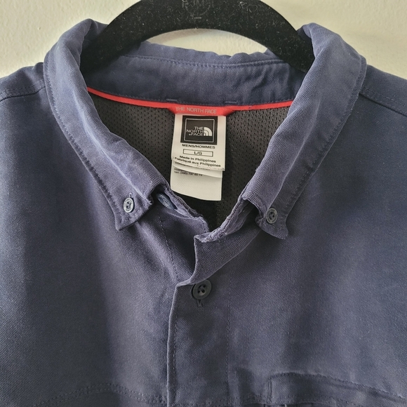 The North Face Navy Mens Large Button Up Long Sleeve Zipper Pocket Shirt - Picture 2 of 7